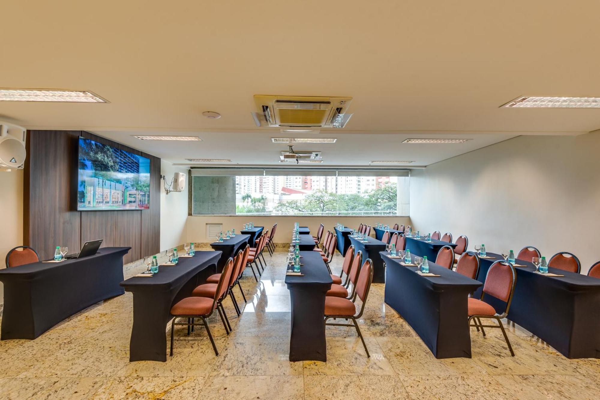 K Hotel Goiania Exterior photo